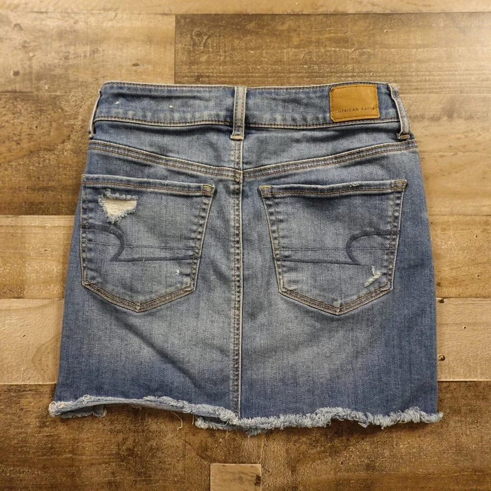 American Eagle Hi-Rise Mini Denim Skirt Women’s 4 Blue‎ Distressed Stretch